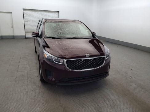 Used 2018 Kia Sedona LX FWD image 14