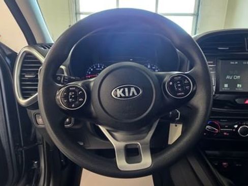 Used 2021 Kia Soul S image 17