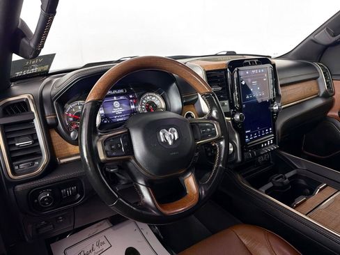 Used 2022 RAM 1500 Limited w/ Body-Colour Bumper Group AWD/4WD image 9