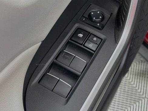 Certified 2019 Toyota RAV4 XLE Premium image 18