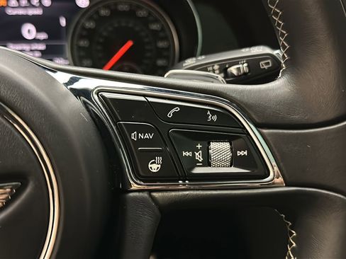 Used 2018 Bentley Bentayga Activity AWD/4WD image 28