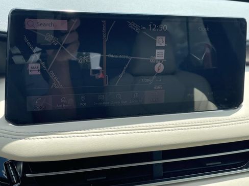 Used 2023 INFINITI QX60 Sensory w/ Vision Package AWD/4WD image 19