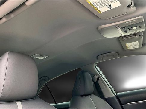 Used 2021 Toyota Camry LE image 25