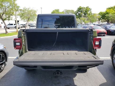 Used 2021 Jeep Gladiator Sport image 7