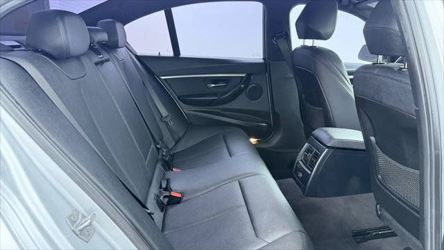 Used 2017 BMW 330i Sedan RWD image 19