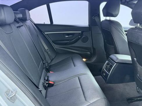 Used 2017 BMW 330i Sedan RWD image 19