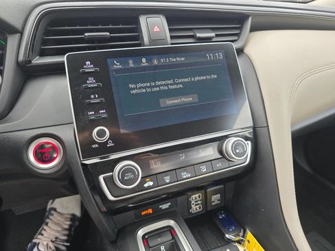 Used 2019 Honda Insight EX image 16