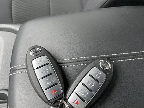 Used 2023 Nissan Sentra S image 32