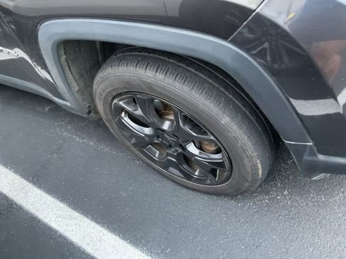 Used 2018 Jeep Compass Limited w/ Navigation Group image 3