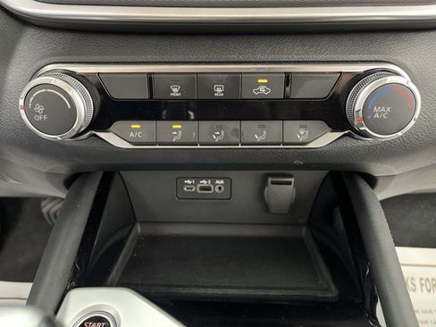 Used 2025 Nissan Altima 2.5 SR FWD image 23