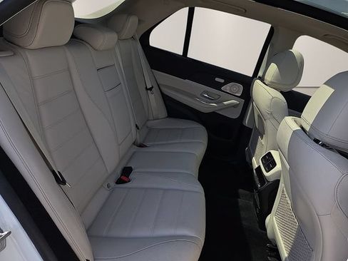 Used 2021 Mercedes-Benz GLE 580 4MATIC image 15