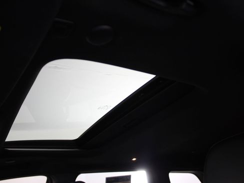 Used 2019 Jeep Grand Cherokee Altitude image 13