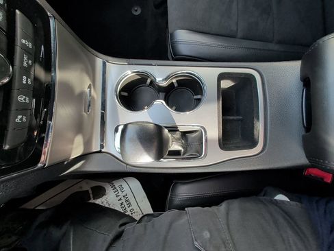 Certified 2021 Jeep Grand Cherokee Laredo X image 24