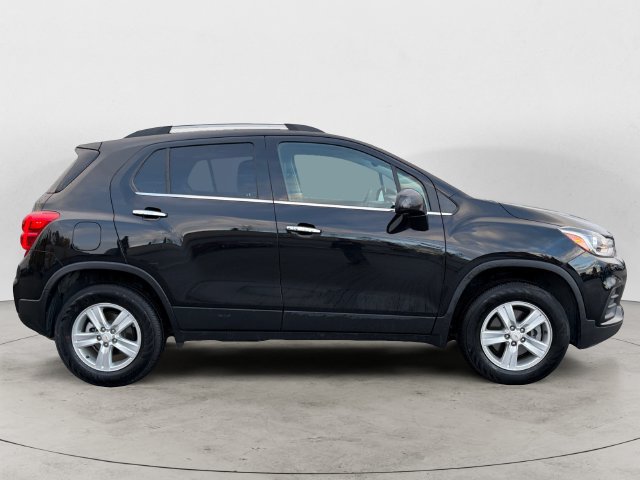 Used 2019 Chevrolet Trax LT w/ LT Convenience Package AWD/4WD image 4