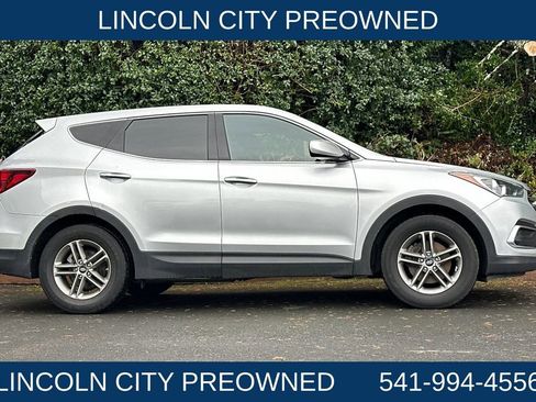 Used 2018 Hyundai Santa Fe Sport image 2