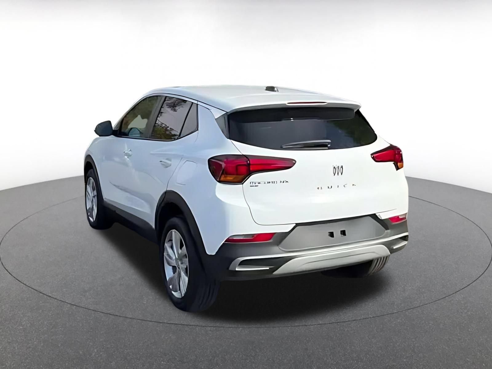 Used 2025 Buick Encore GX Preferred AWD/4WD image 10