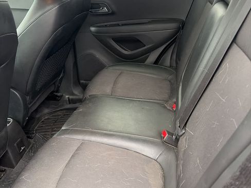 Used 2016 Chevrolet Trax LT w/ LT Convenience Package image 13