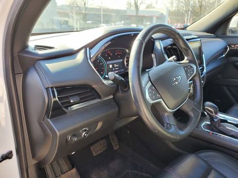 Used 2023 Chevrolet Traverse RS w/ LPO, Floor Liner Package image 20
