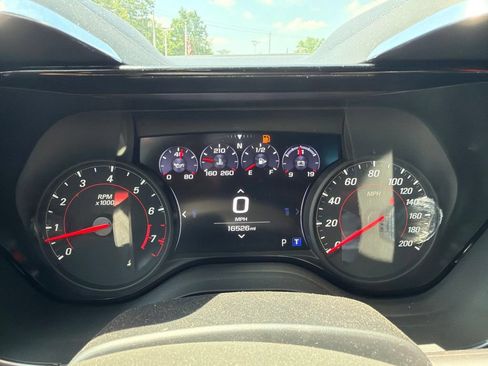 Used 2024 Chevrolet Camaro SS RWD image 13