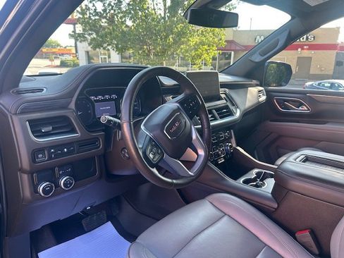 Used 2021 GMC Yukon XL SLT w/ Rear Media and Nav Package RWD image 20