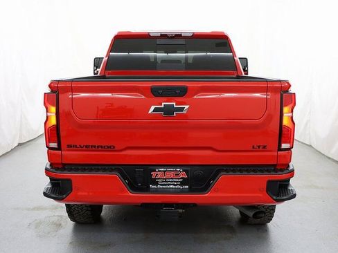 Used 2024 Chevrolet Silverado 3500 LTZ w/ LTZ Plus Package image 8