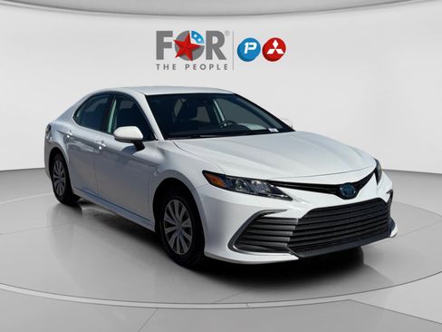 Used 2023 Toyota Camry LE image 15