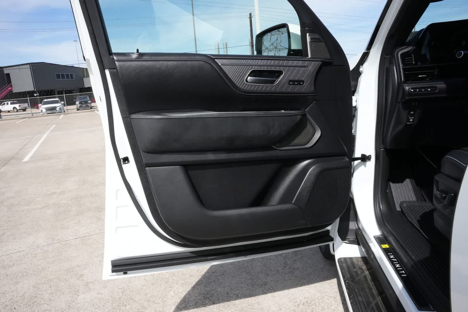 New 2026 INFINITI QX80 Autograph AWD/4WD image 18