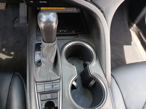 Used 2021 Toyota Camry XSE FWD image 10