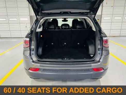 Used 2020 Jeep Compass Latitude w/ Popular Equipment Group AWD/4WD image 9