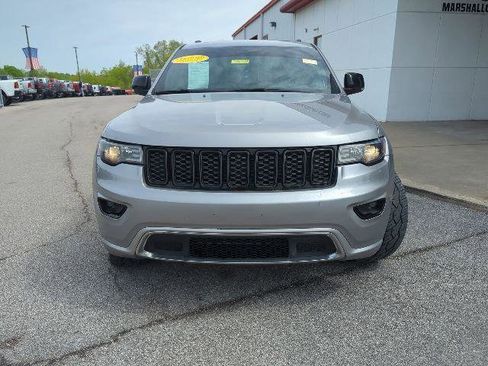 Certified 2017 Jeep Grand Cherokee Limited AWD/4WD image 4