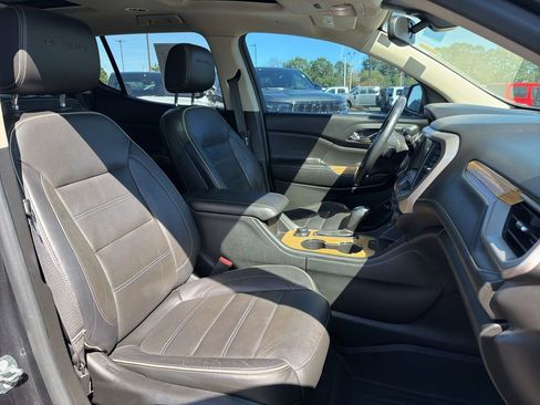 Used 2018 GMC Acadia Denali w/ Technology Package FWD image 29