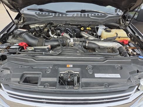 Used 2017 Ford F350 Lariat w/ Chrome Package image 35