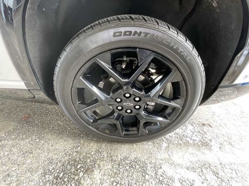 Certified 2024 Chevrolet Traverse RS image 33