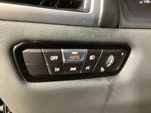 Used 2019 BMW M850i xDrive Coupe w/ M Carbon Exterior Package AWD/4WD image 19