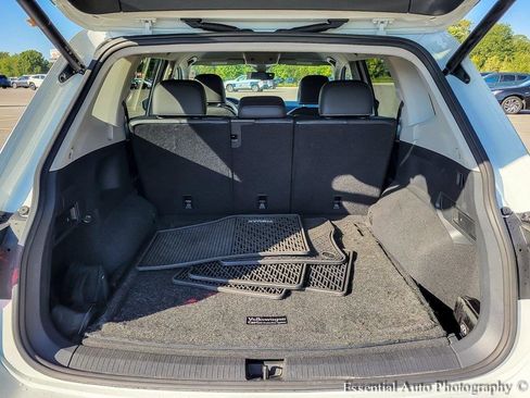 Used 2022 Volkswagen Tiguan SE image 25
