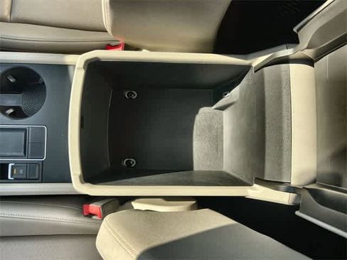 Used 2019 Volkswagen Atlas SE w/ Towing Package image 27