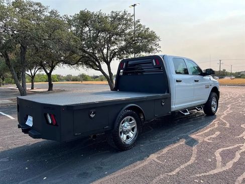 Used 2018 RAM 3500 Tradesman w/ Chrome Appearance Group AWD/4WD image 4
