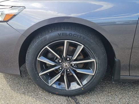Used 2021 Honda Accord EX-L image 9