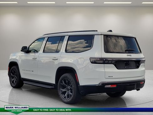 Used 2026 Jeep Grand Wagoneer Limited AWD/4WD image 6