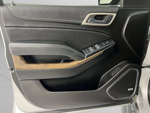 Used 2019 GMC Yukon Denali AWD/4WD image 14
