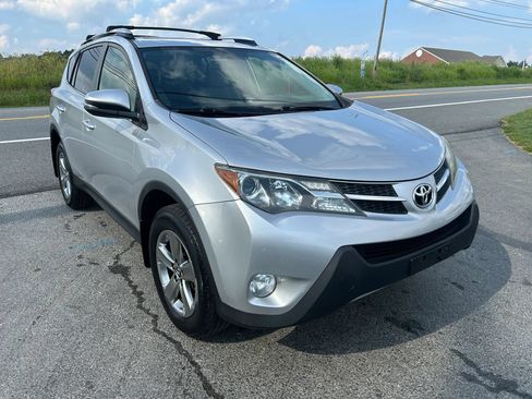Used 2015 Toyota RAV4 XLE FWD image 3