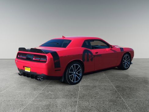 Used 2023 Dodge Challenger GT w/ Plus Package image 5
