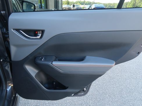 Used 2024 Subaru Crosstrek 2.5i Limited w/ Crosstrek Mirror Package AWD/4WD image 37