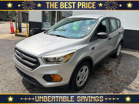 Used 2017 Ford Escape S FWD image 1