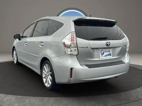 Used 2014 Toyota Prius V Five FWD image 19
