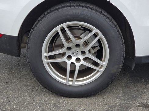 Used 2015 Porsche Macan S AWD/4WD image 9