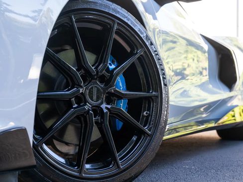 Used 2020 Chevrolet Corvette Stingray Preferred Cpe w/ 2LT Preferred Equipment Group RWD image 2