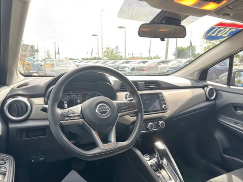 Certified 2021 Nissan Versa SV FWD image 19
