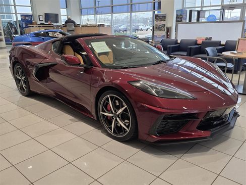 Used 2020 Chevrolet Corvette Stingray Preferred Cpe w/ 2LT Preferred Equipment Group image 3