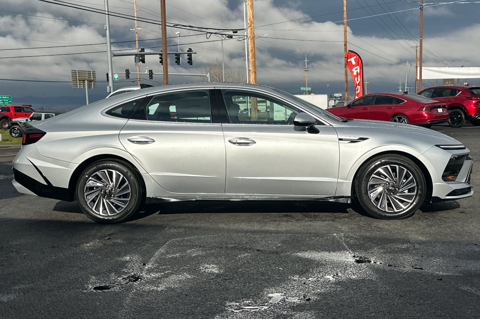 New 2026 Hyundai Sonata SEL FWD image 3
